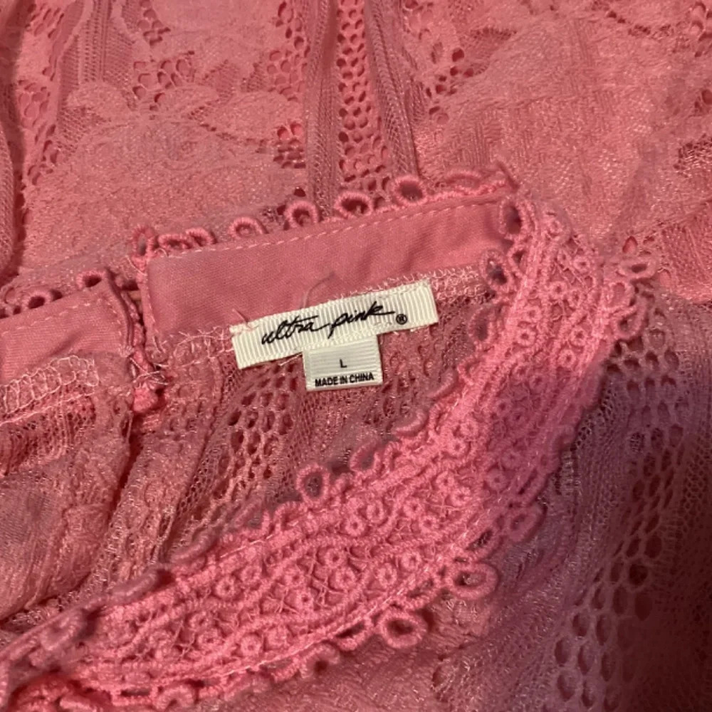 Ultra Pink blouse pink womens SZ L Fairycore boho crocheted lace femini… - Picture 4 of 9